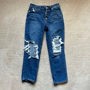 Forever 21 Highly Distressed Jeans size 28